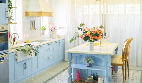 Ngôi nhà cổ tích giữa lòng thành phố đáng sống nhất Việt Nam: Căn bếp ngập nắng ấn tượng bên trong không gian 100m2