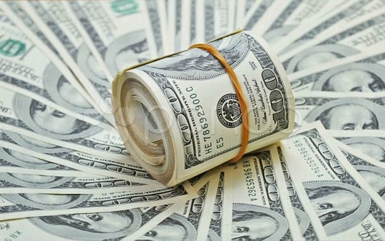 Tỷ giá USD hôm nay 9/10: USD chợ đen nóng trở lại, ngân hàng tiếp tục hạ giá