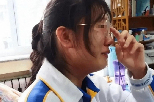 Đỗ Á khoa toàn quốc nhưng vẫn trượt đại học, nữ sinh kiện Viện Khảo thí tỉnh và đòi bồi thường 3.000 đồng