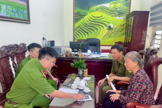 Bà M. sinh năm 1954 ở Hải Phòng bị 'Công an Hà Nội' báo nợ hơn 38 triệu đồng