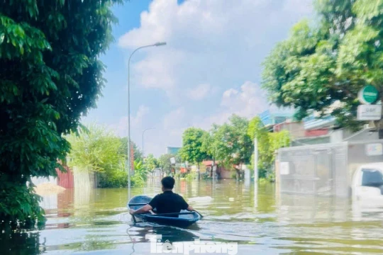 Hà Nội bổ sung 20 tỷ đồng kinh phí phòng chống lụt bão cho 2 xã đang bị ngập nặng