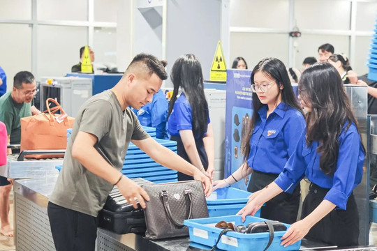 Hành khách sẽ không cần phải cởi giày khi đi qua cửa kiểm soát an ninh