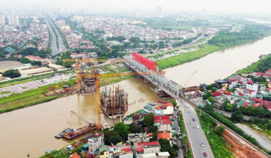 Cây cầu 1.800 tỷ thay thế cây cầu hơn 100 tuổi sẽ bị phá dỡ ở Hà Nội đối diện nguy cơ tạm dừng thi công, Bộ Xây dựng ra chỉ đạo nóng