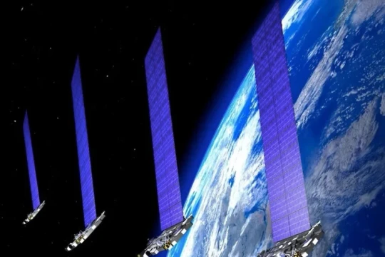 Vệ tinh của tỷ phú Elon Musk liên tục rụng, gây lo ngại về hội chứng nguy hiểm