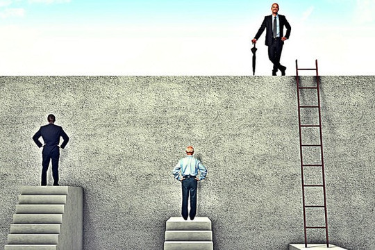 CTCK báo lãi quý III/2025 gấp 7 lần, chuyển hướng sang tự doanh cổ phiếu HPG, SHB