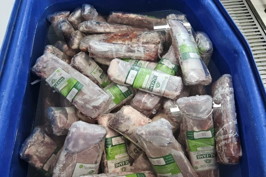 Bơm tinh chất tạo vân mỡ 'phù phép' 14 tấn thịt trâu thành thịt bò Nhật WAGYU