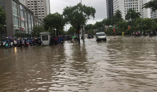 Lãnh đạo TP. Hà Nội lý giải nguyên nhân Thủ đô thường xuyên ngập úng