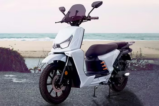 Xe điện thiết kế cực ngầu, pin đôi chạy tới 140 km/lần sạc, giá bán hấp dẫn