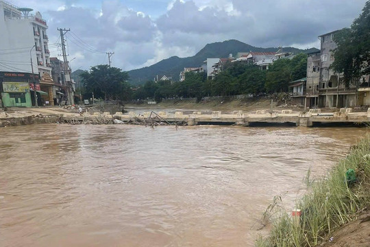 Tin khẩn: Mực nước sông Bằng Giang đang tăng, cảnh báo lũ từ chiều hôm nay