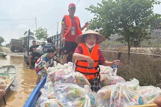 Xã ở Hà Nội thiệt hại 500 tỷ đồng do ngập lụt, hơn 16.000 người ảnh hưởng