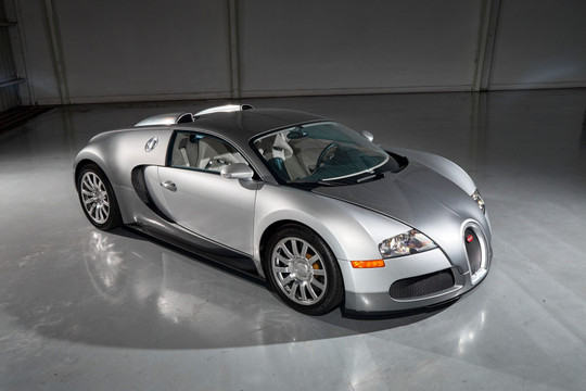 Ông Đặng Lê Nguyên Vũ có thể tốn gần 1 tỷ đồng mỗi lần thay dầu Bugatti Veyron, lý do đến từ kết cấu nghe thôi đã thấy đau đầu