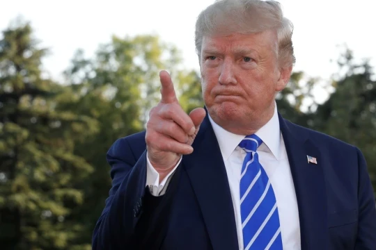 Một phút nắm trọn thị trường trước giờ giao dịch phiên 17/10: Ông Trump tuyên bố 'chiến tranh thương mại toàn diện' với Trung Quốc, nhà đầu tư Việt sắp giao dịch T0