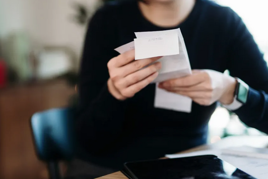 Siêu cường số 1 thế giới lung lay: Dân Mỹ kiếm hơn 13 tỷ đồng/năm vẫn ‘cháy túi’, người giàu cũng không dám mua nhà hay cưới xin