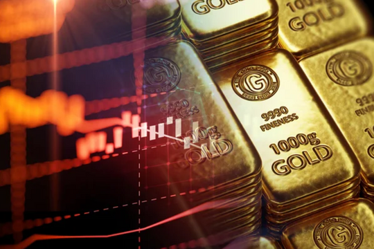 Chuyên gia cảnh báo nóng khi giá vàng tăng chóng mặt, nhà đầu tư chú ý