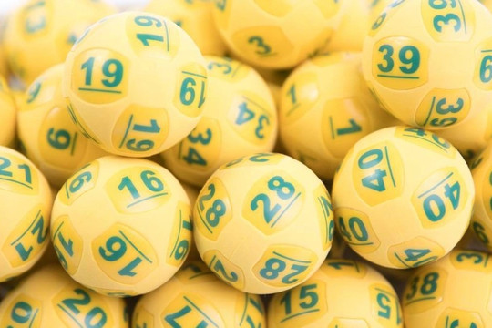 Nghe gợi ý của ChatGPT, người phụ nữ trúng hơn 2,6 tỷ đồng vé số