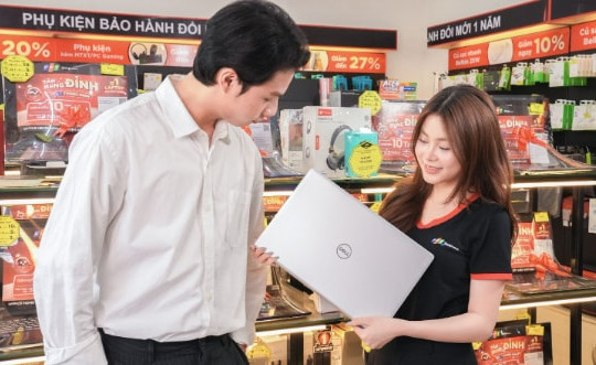 Một chuỗi bán lẻ giảm đến 10% cho khách mua laptop , tối đa 8 triệu đồng