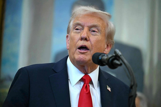 Ông Trump thừa nhận mức thuế 100% áp lên Trung Quốc ‘không thể duy trì lâu dài’