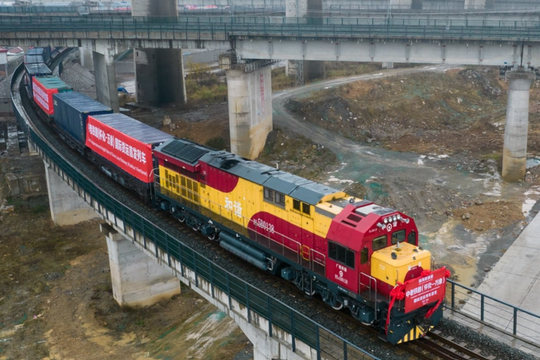 Trung Quốc hỗ trợ nước cạnh Việt Nam làm đường sắt cao tốc hơn 158.000 tỷ đồng, âm thầm mở đường tiếp cận 'kho báu quý' để đối trọng Mỹ