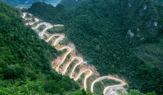 Cung đèo 15 tầng ‘đáng sợ nhất Việt Nam’: Có từ thời Pháp thuộc, nằm tại vùng đất có đường biên giới dài nhất với Trung Quốc