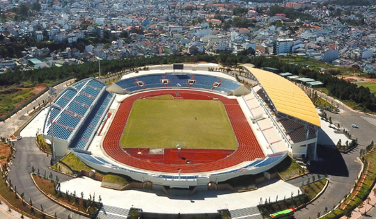 Sân vận động 20.000 chỗ ngồi đẹp nhất Tây Nguyên xuống cấp nghiêm trọng