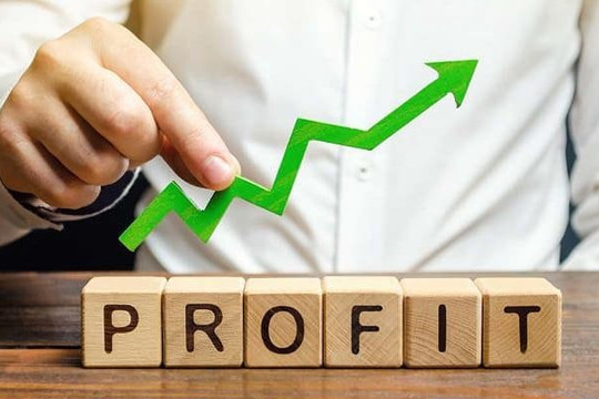 Cập nhật KQKD quý III/2025: 3 doanh nghiệp báo lãi tăng trên 1.000%, Techcombank lập kỷ lục 8.250 tỷ đồng lợi nhuận