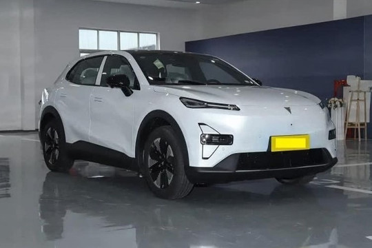 Không thể chần chừ được nữa, ra mắt mẫu SUV điện cỡ D giá chỉ 432 triệu, nhìn rất tương lai, bệ vệ hơn Mazda CX-5 cùng trang bị vượt phân khúc