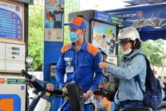 Giá xăng dầu giảm đồng loạt từ 15h chiều nay