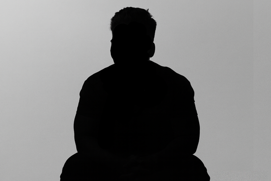 Cấm sóng nam diễn viên 36 tuổi