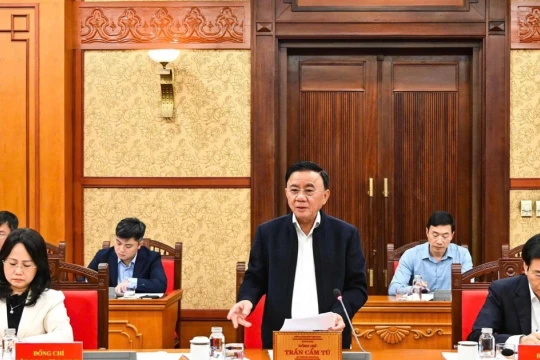 Sớm hoàn thiện, báo cáo chương trình làm việc của Đại hội XIV để Bộ Chính trị cho ý kiến