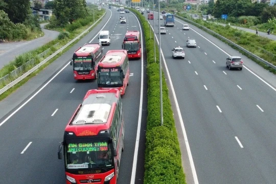 Hơn 22.000 tỷ 'lên đời' cao tốc cửa ngõ Hà Nội, Bộ Xây dựng nói gì?