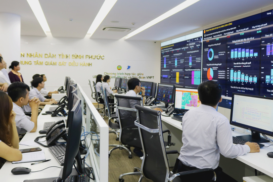 Quy định cụ thể về nhóm công chức, viên chức được nhận thêm 5 triệu đồng/tháng