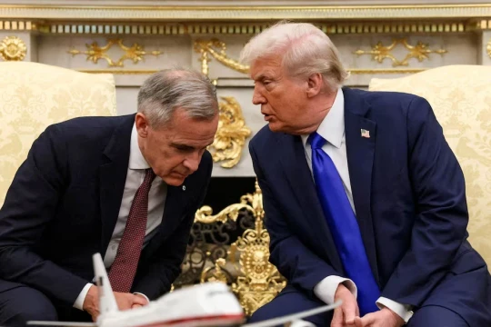 Ông Trump dọa tăng thuế với Canada sau quảng cáo gây tranh cãi