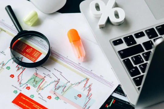 Cập nhật BCTC quý III/2025: Bất ngờ đến từ một doanh nghiệp vận tải biển