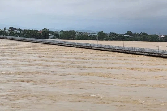 Cầu Câu Lâu trên Quốc lộ 1 nguy cơ bị cuốn trôi, Chủ tịch Đà Nẵng chỉ đạo khẩn