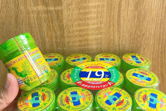 Cảnh báo 'khẩn' về loại dầu hít mũi bán chạy tại Việt Nam