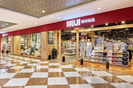 Muji thu hồi 600.000 chai xịt tinh dầu vì nghi nhiễm khuẩn