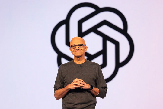 Canh bạc 1 tỷ USD đưa Microsoft thành 'đế chế AI': Từng bị Bill Gates chỉ trích là 'ném tiền vào lửa', CEO giờ đây đã nhân số tiền lên 135 lần