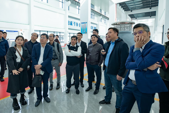 Chủ tịch Đèo Cả sang Trung Quốc học hỏi cách triển khai siêu dự án 300.000 tỷ đồng và xử lý 'vấn đề nhức nhối’ của Hà Nội