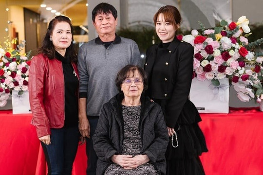 Gia tộc đại trí thức 6 đời nổi danh bậc nhất Việt Nam: Cụ tổ được đặt tên đường, thế hệ sau toàn những Giáo sư, Tiến sĩ, NSƯT nổi danh