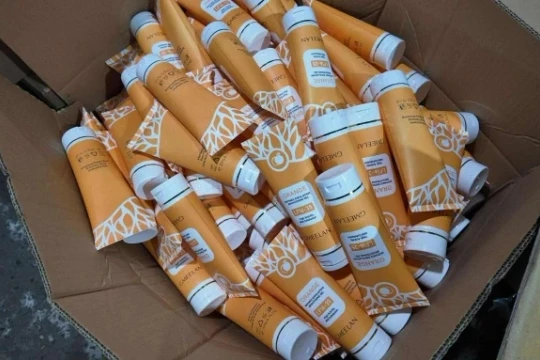 Phát hiện 'công xưởng' sản xuất nhiều loại mỹ phẩm giả ở TP HCM