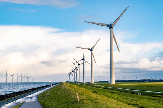 EVN ký thoả thuận với Vương quốc Anh phát triển lưới điện xanh cho Việt Nam