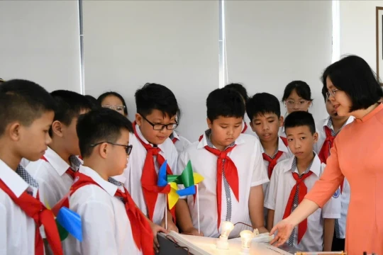 Từ tháng 1/2026, thu nhập của nhà giáo tăng hay giảm?