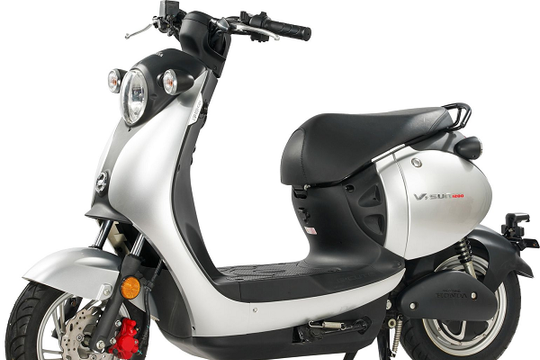 Xe điện Honda nhập khẩu giá chỉ hơn 13 triệu gây sốt: Thiết kế trẻ trung, chạy tới 80 km/lần sạc, trang bị hiện đại 'vượt tầm giá'