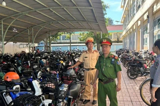 TPHCM tổng kiểm tra bãi giữ, 'lò độ' xe