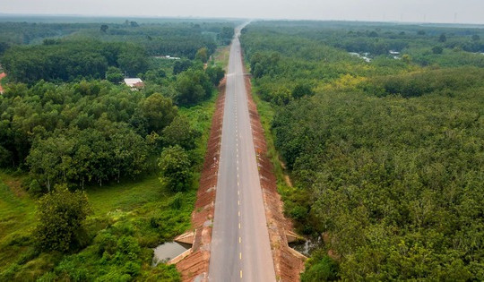 Đường Hồ Chí Minh đi qua tỉnh giáp Campuchia vẫn gặp khó