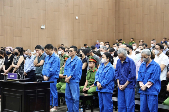 Giám đốc đánh bạc ở Pullman hứa ‘nếu được án treo sẽ hiến máu suốt đời’