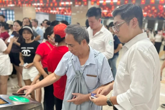 Dừng bán vé tháng, vé ngày trên tàu điện Cát Linh - Hà Đông từ ngày 10/11