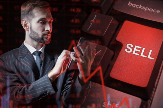 Khối ngoại bán ròng hơn 800 tỷ đồng, nhóm dầu khí tăng mạnh