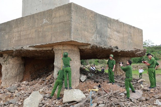 Khởi tố vụ án hình sự cầu Sông Lô hư hỏng nghiêm trọng