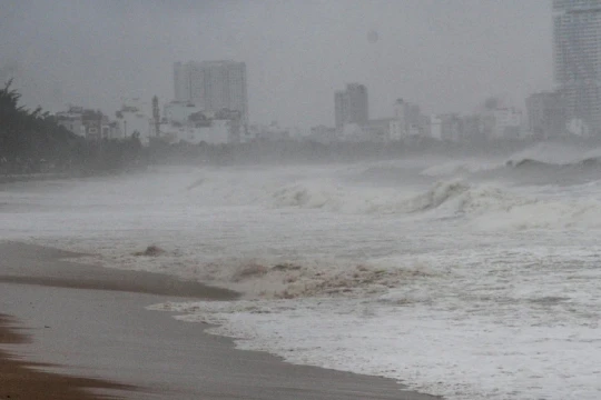 TPHCM kích hoạt ứng phó khẩn cấp bão số 13